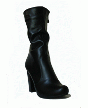 Присобранные ботинки на каблуке из черной кожи